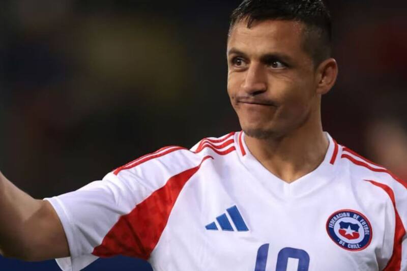 Alexis Sánchez se roba las miradas en su regreso a Marsella.