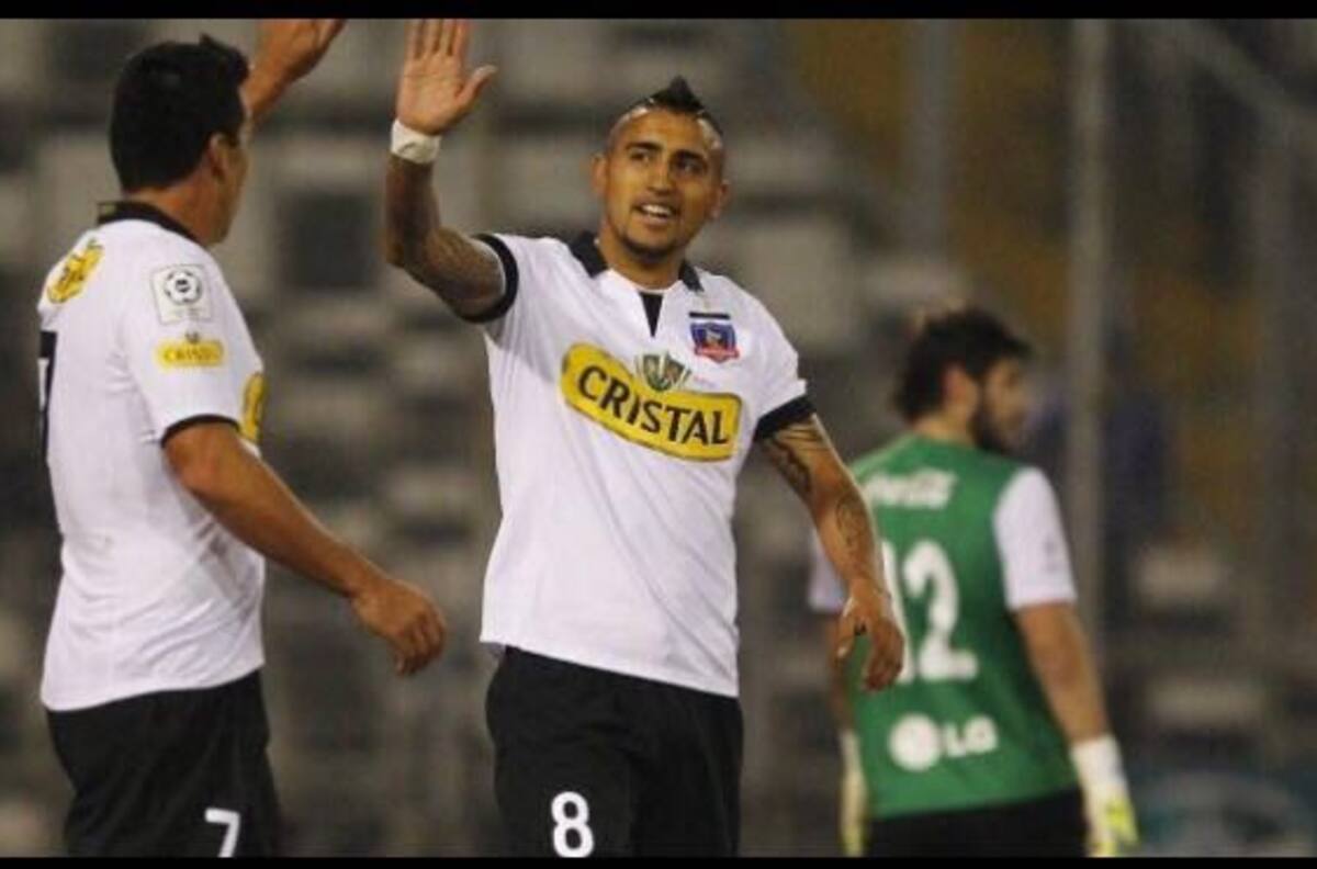 Los 5 goles de Arturo Vidal en Colo Colo a 15 años de su debut profesional
