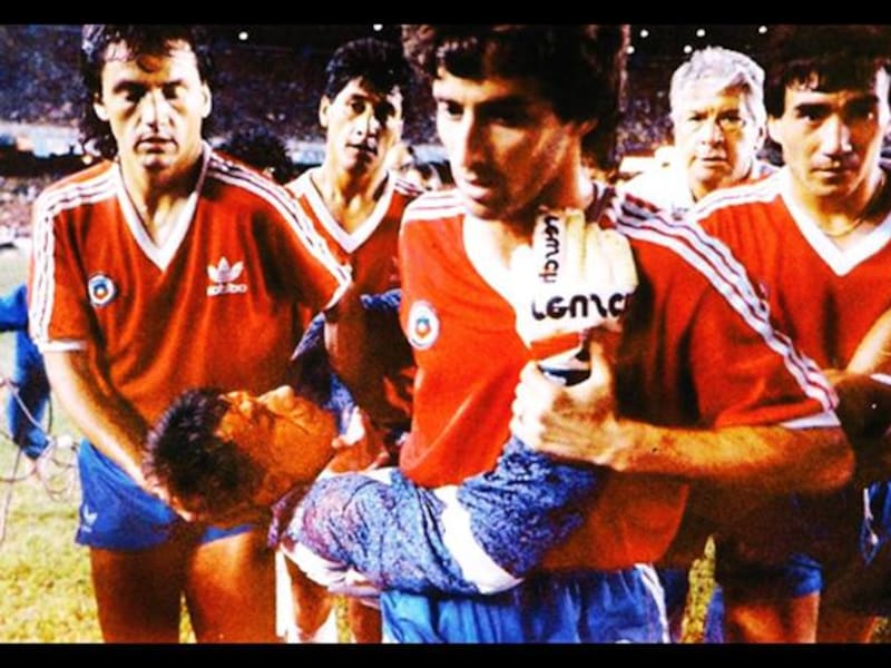 Roberto Rojas fue castigado de por vida.