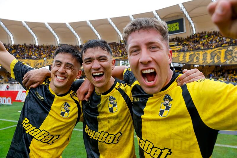 El defensor sonó en Colo Colo, pero su llegada se tornó imposible. Foto: Aton.