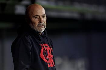 Leyenda del fútbol brasileño se desmarca totalmente de Jorge Sampaoli: “Yo fui campeón en Flamengo”
