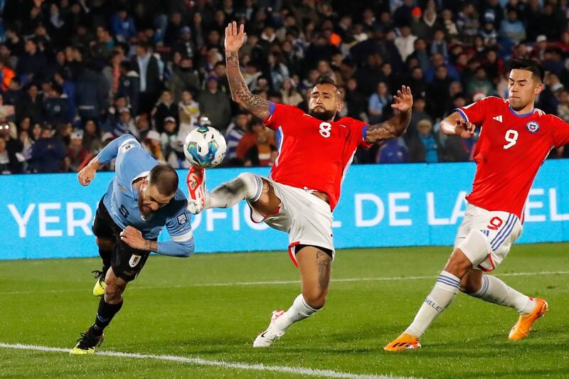 jugando por La Roja. Foto: Agencia Aton.
