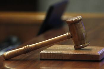 Condenan a hombre a 686 años de cárcel por múltiples violaciones a menores