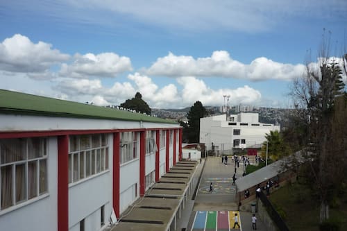 Histórico colegio acaba con tradición de más de 70 años: será mixto desde el próximo año