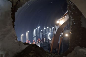 ¿Sismo o explosión?: Estas son las posibles causas que habría provocado el derrumbe en mina El Teniente