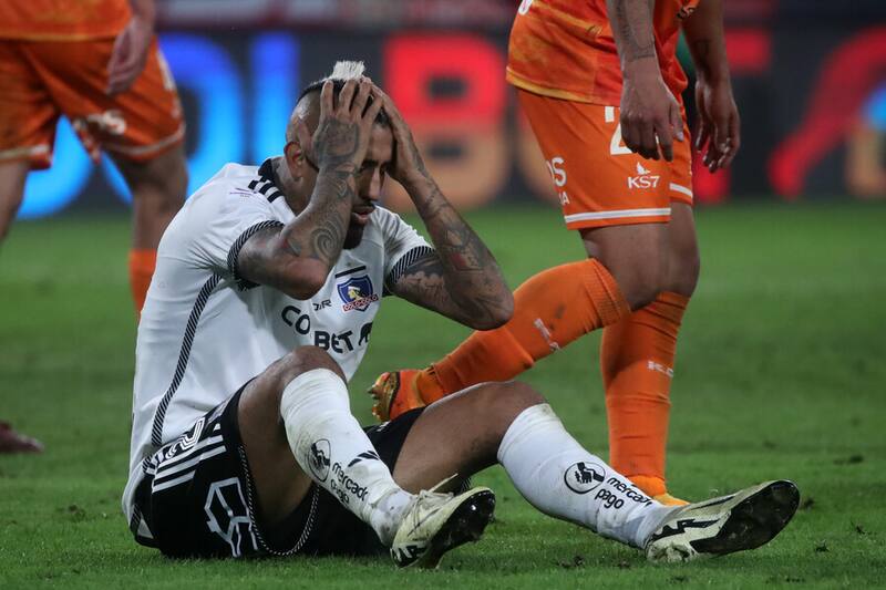 Arturo Vidal lamentó la derrota ante Cobreloa. Foto: Aton.