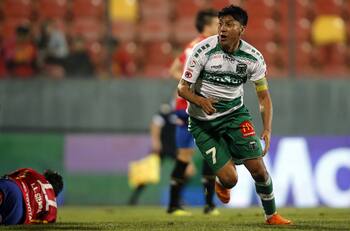 ¿Qué fue de Cristián Canío? El ex delantero de la U y Colo Colo que fue campeón con Everton y Deportes Temuco