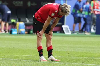 VIDEO | ¡No se puede creer! Iba a ser el héroe de su país en la Eurocopa y falló un gol en el último segundo