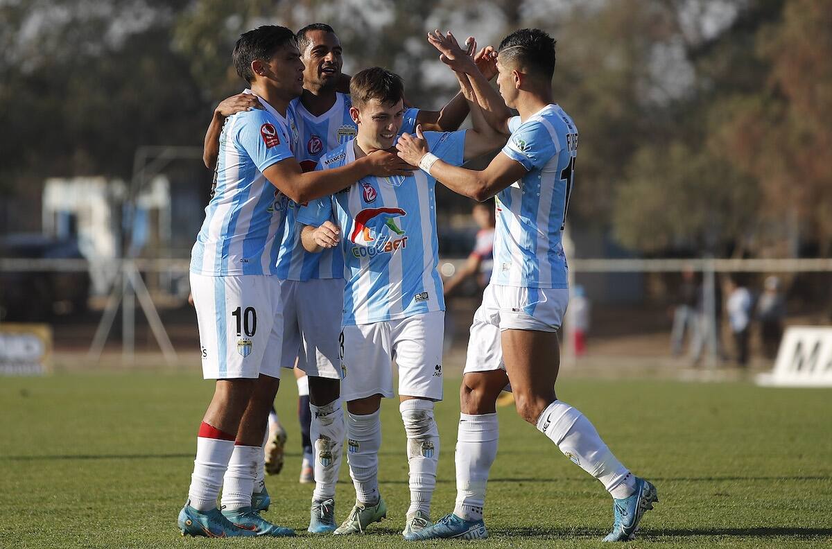 Primera B: Magallanes y Santa Cruz empataron a cero en un caliente partido