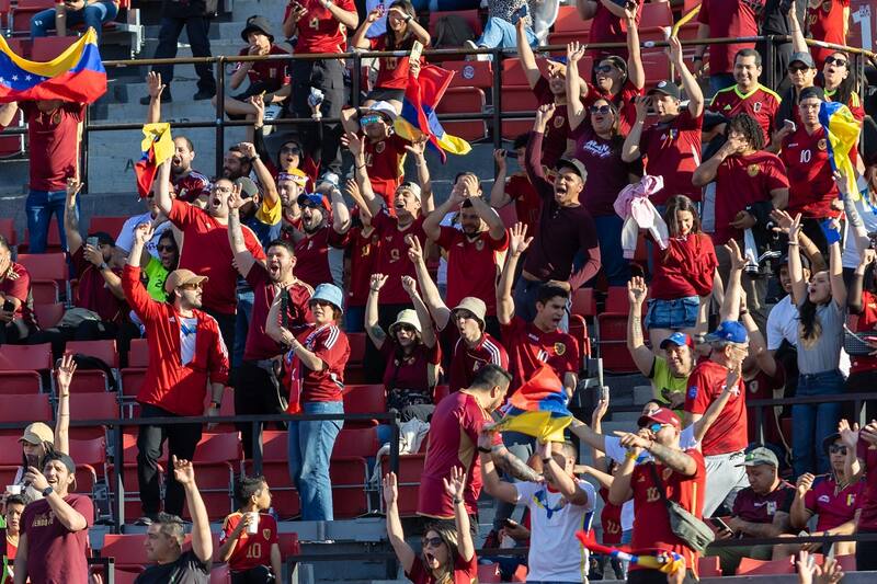 Hinchas venezolanos en Eliminatorias Sudamericanas. Foto: Felipe Escobedo