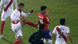 VIDEO | No aprende: Carlos Zambrano volvió a agredir a Charles Aránguiz 10 años después de la Copa América