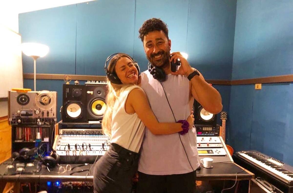 Karla Melo y la gran complicidad con su pololo, "Dunga" el vocalista de La Combo Tortuga: "Lo tengo cortito"