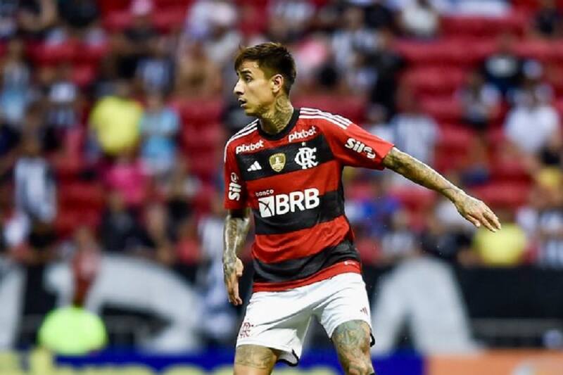 Erick Pulgar se ha convertido en figura del Flamengo de Jorge Sampaoli.