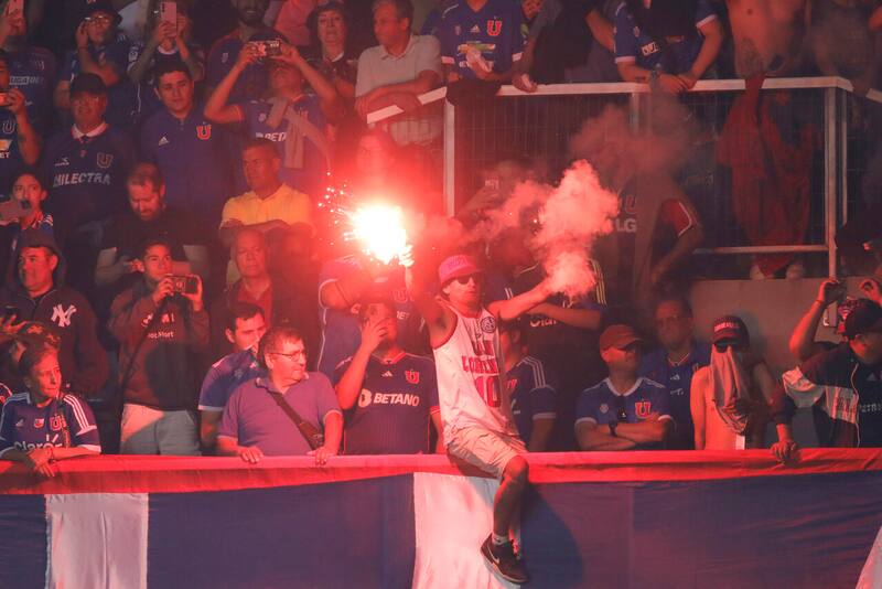 ¿Veto a la U? Alcalde de Concepción lanzó un duro mensaje tras el uso de pirotecnia ante River. Foto: Aton.