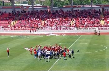 VIDEO | Así festejó el título Malleco Unido tras coronarse campeón de Tercera B