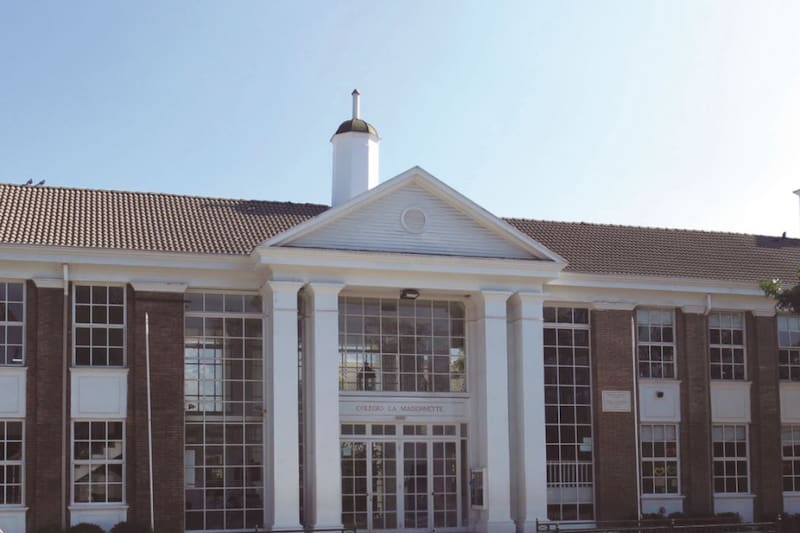 Funcionarios solicitan mejoras en sus condiciones laborales.