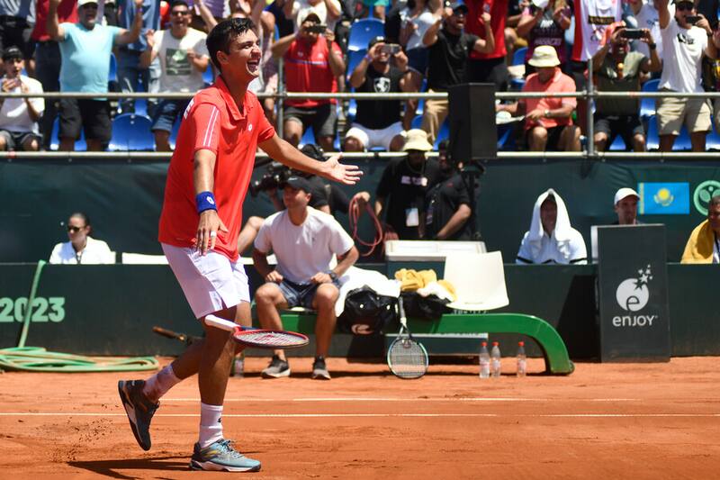 Tomás Barrios derrotó en la final a Alejandro Tabilo y se consagró campeón del Challenger de Florianopolis. Foto: Aton.