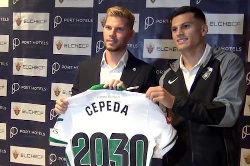 El delantero fue presentado en Elche.