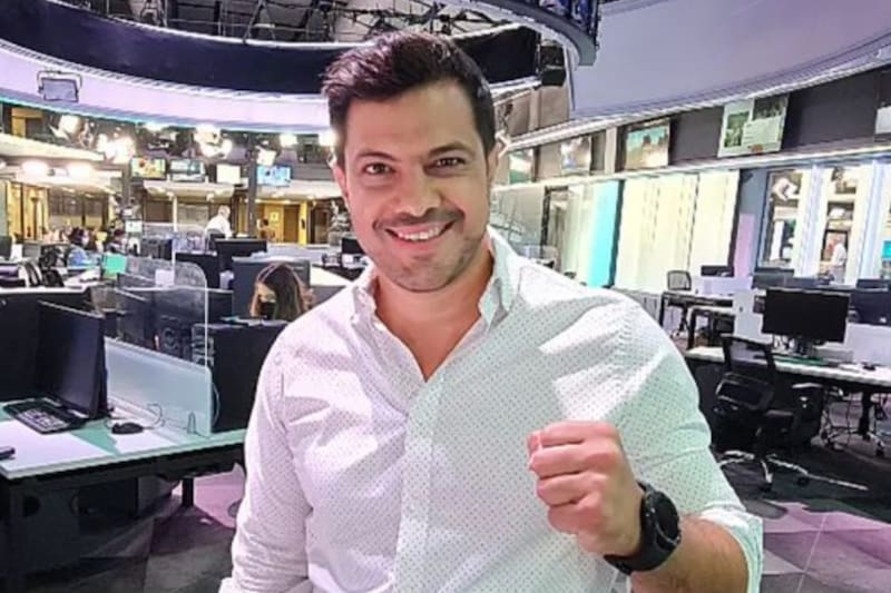 El periodista confirmó su salida de Mega tras 12 años.