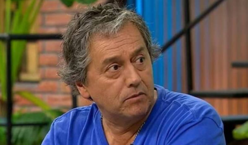 fallece a los 64 años.