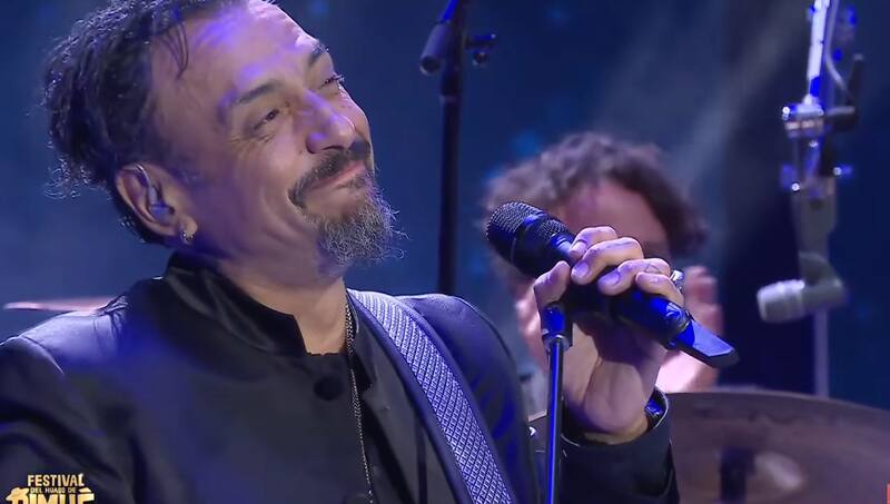 El intérprete explotó en llanto tras la grave condición de salud por la que pasó su hija.