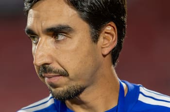 Horas claves en la U: Paqui Meneghini no va a renunciar y todo depende de Michael Clark