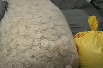 Condones reciclados: Más de 324.000 preservativos "reacondicionados" fueron incautados en Vietnam