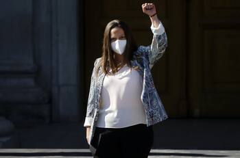 Ministra del Deporte busca acelerar la ley de sociedades anónimas: "El presente se ve gris, necesitamos transparencia"