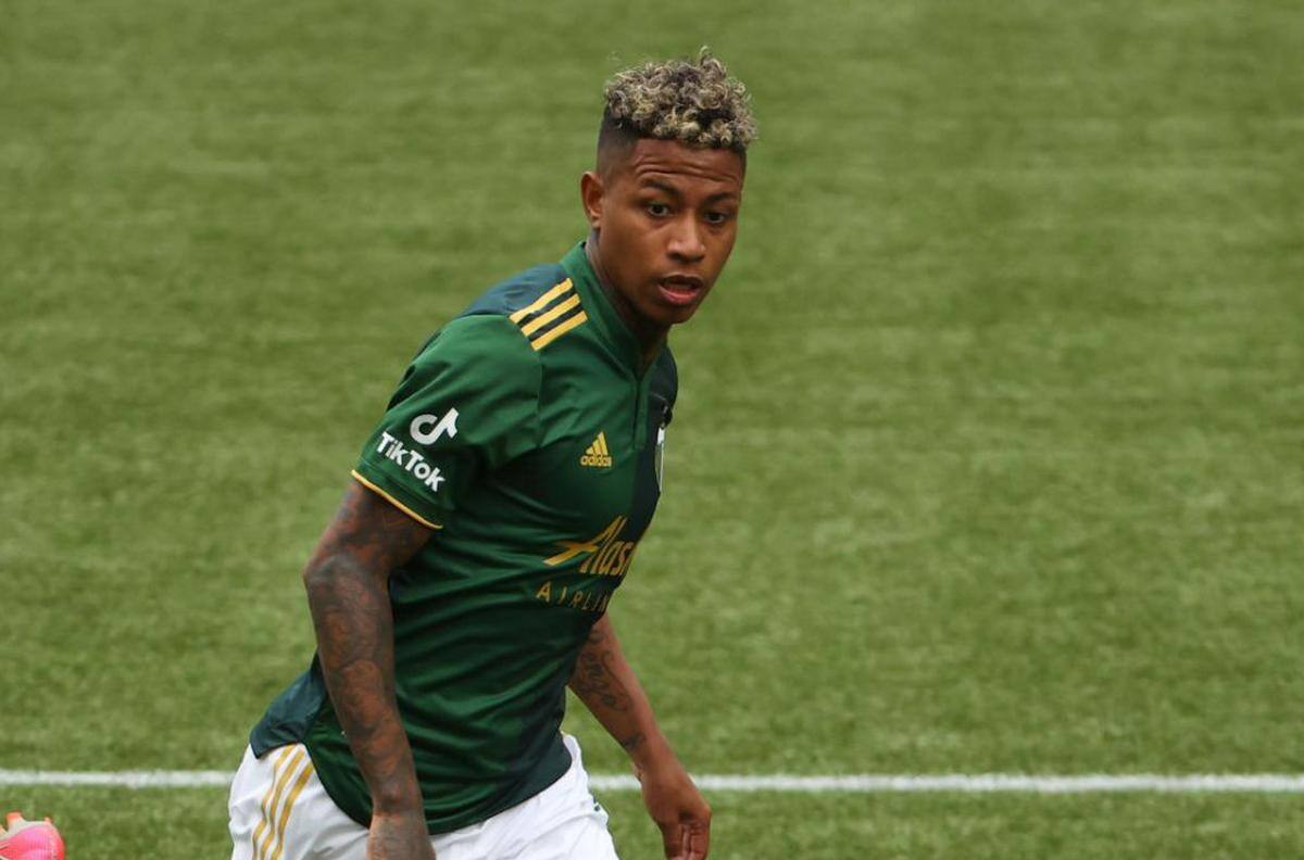 Figura de la Selección Peruana fue suspendido de la MLS por duras acusaciones de violencia contra esposa e hijos