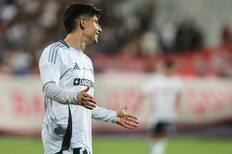 Mientras Colo Colo no lo tiene en los planes, Alexander Oroz desea quedarse en el Estadio Monumental