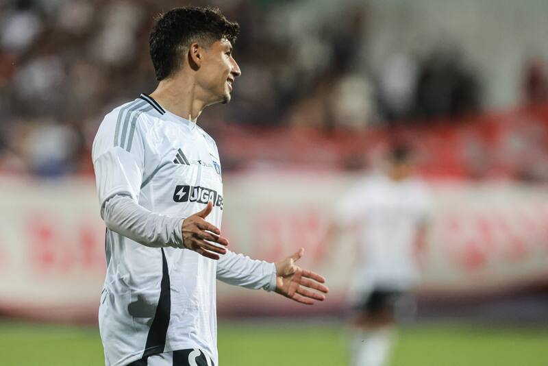 El Flecha tiene un pie fuera de Colo Colo. Foto: Aton.