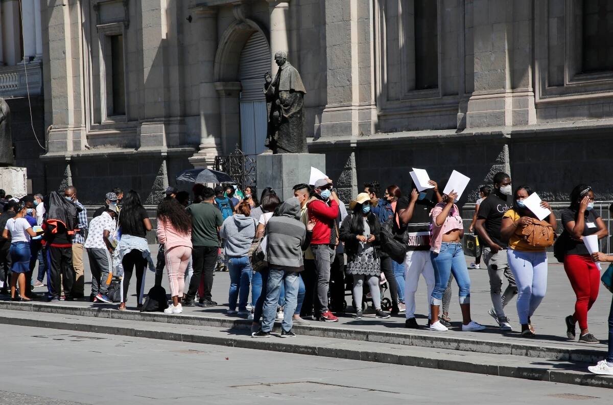 Nueva Ley de Migraciones: decenas de extranjeros piden regularización extraordinaria