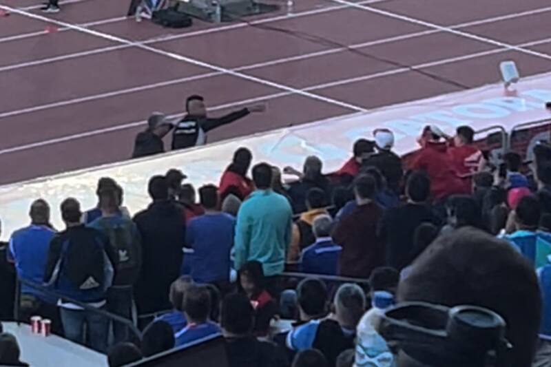 tuvo un fuerte cruce con la hinchada de la U en el Superclásico.