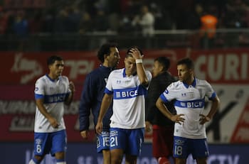 Cuestionado refuerzo de la UC podría despedirse de San Carlos: lo busca otro equipo de Primera División