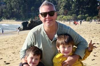 "Le pegó un combo a un profesor”: José Miguel Viñuela relató incidente que tuvo su hijo en el colegio