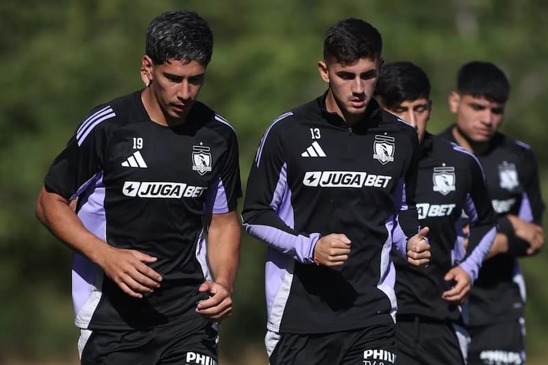 El laterak no cuenta con oportunidades en Colo Colo.