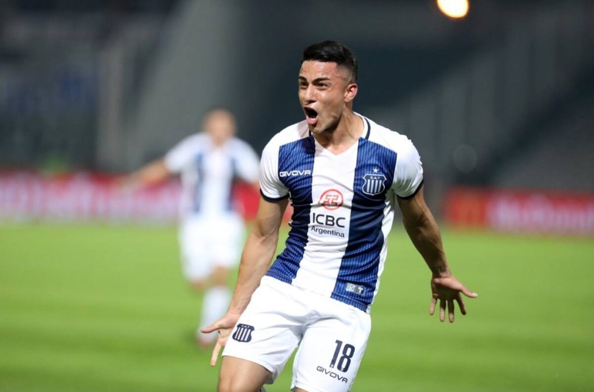 Joya del fútbol argentino acelera su nacionalización para jugar por La Roja: "Estoy tramitando los papeles"