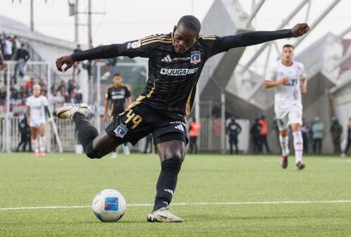 El extremo debutó en Colo Colo ante San Felipe por Copa Chile. Foto: @Tiohuella.