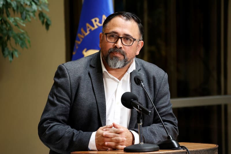 El diputado explicó que si se aprueba la iniciativa "no se va a permitir más que se pregunten las pretensiones de renta al momento de postular a un trabajo, ya que este debe estar establecido al momento de postular”.