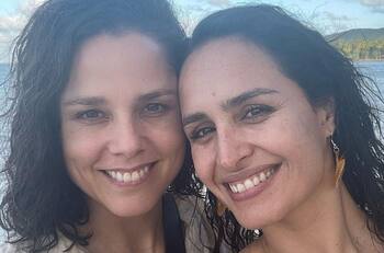 "Noche de reencuentros y de mucho amor": Fernanda Urrejola disfruta de especial evento junto a su prometida, Francisca Alegría