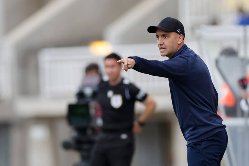 Francisco Bozán está en la cuerda floja en Curicó Unido. (Foto: Photosport)