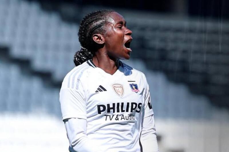 La delantera de 22 años suma 30 goles durante la temporada 2025 de Colo Colo Femenino. Foto: Colo Colo Femenino.