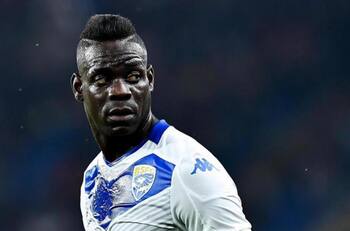 El increíble equipo en el que entrena Mario Balotelli a la espera de su futuro