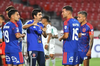 El cortocircuito en el plantel de la U que tiene a Francisco Meneghini en la cornisa