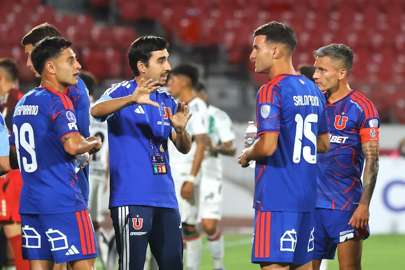 Francisco Meneghini es fotografiado durante el partido de primera ronda de Copa Sudamericana. Foto: Aton.