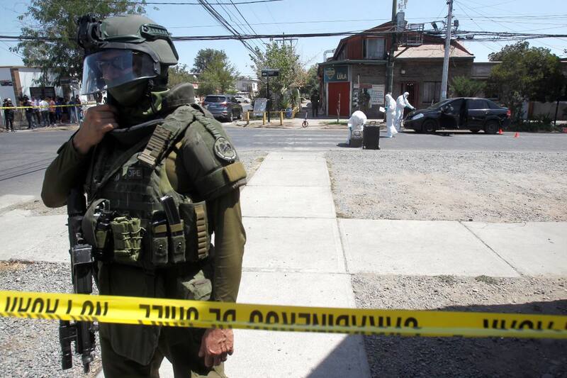 Los disparos se habrían producido a raíz del suicidio de un joven. Foto: ATON.