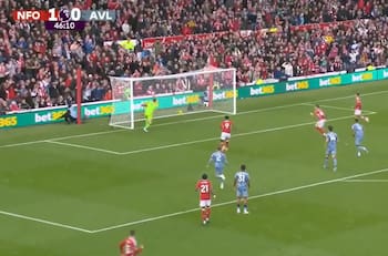 VIDEO | ¿El mejor arquero del mundo? El nuevo error del Dibu Martínez en derrota del Aston Villa