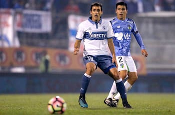 Con nostalgia de los hinchas de la UC: Así fue el debut de Milovan Mirosevic en su retorno al fútbol