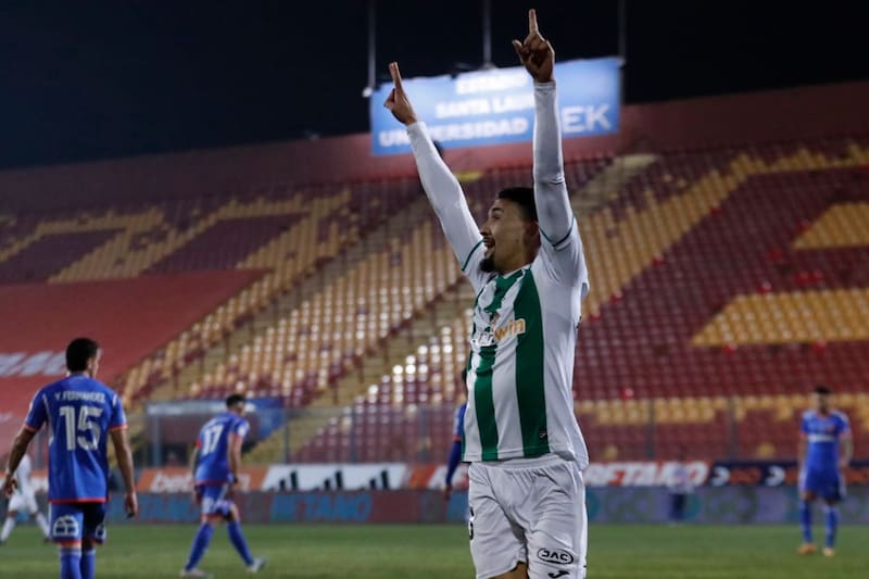 La U quedó lejos de los puestos de copas internacionales, mientras O'Higgins cosechó puntos de oro. Foto: Agencia Aton.