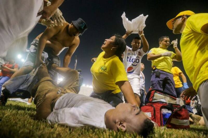 Tragedia en el futbol de El Salvador.